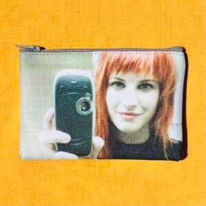 hayley monedero! (GAB)